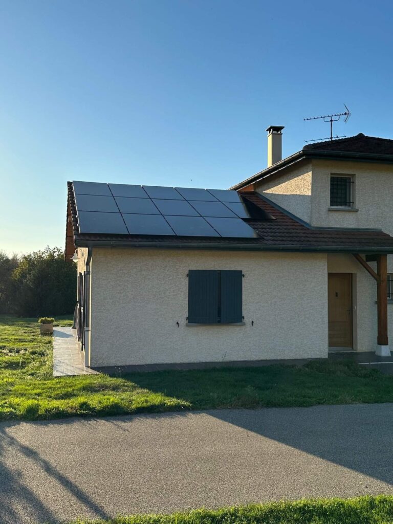 Panneaux-solaires-AIN-6KWc3-rotated